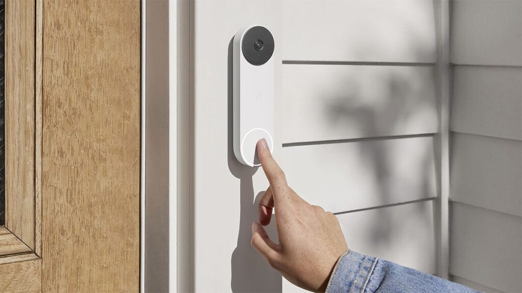 Google Nest Doorbell Battery com câmera inteligente, detecção de pessoas e monitoramento pelo celular.